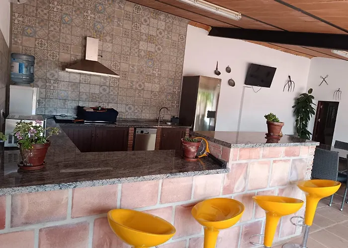 Casa La Pecha, רונדה